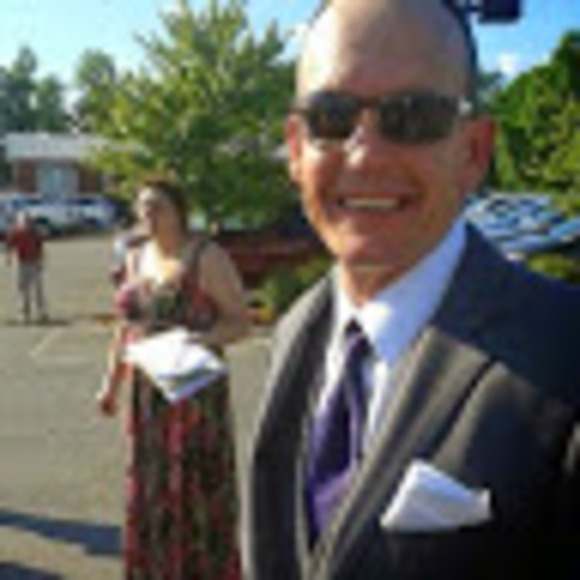 Profile Picture of Rick Greenhalge (@rickgreenhalge) on Poshmark