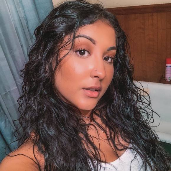 Profile Picture of Ty'aiera Beafore (@tyaierab) on Poshmark