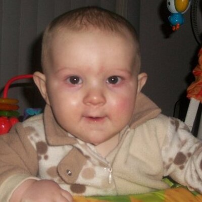 Profile Picture of Adrienne Singer (@@wlawlla) on Twitter