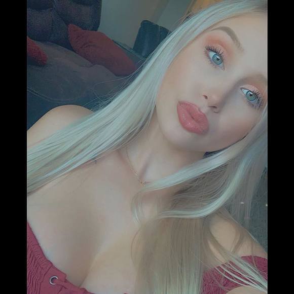 Profile Picture of Adrian Davis (@adrianbitch) on Poshmark