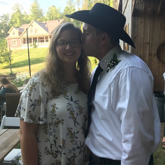 Profile Picture of Chelsie Bailey (@jcbailey99) on Poshmark