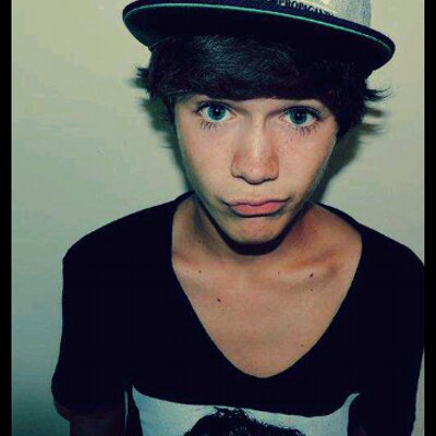 Profile Picture of _KyleMain (@_KyleMain) on Twitter