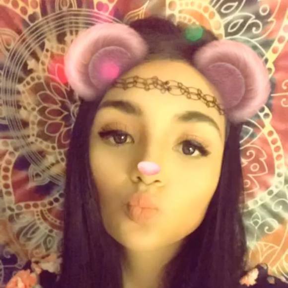 Alma Albarran - Poshmark Profile Picture of Alma Albarran (@lalafa629) on Poshmark