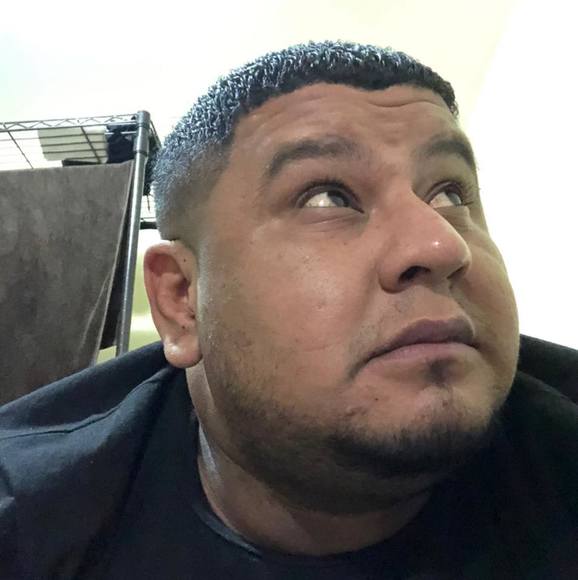 Profile Picture of Pepe Hernandez (@pepe020583) on Poshmark