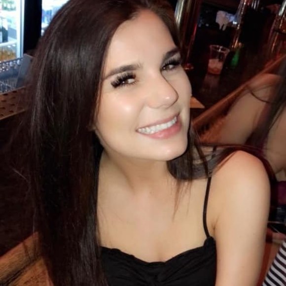 Profile Picture of Jamie Spatafore (@jamieann101) on Poshmark