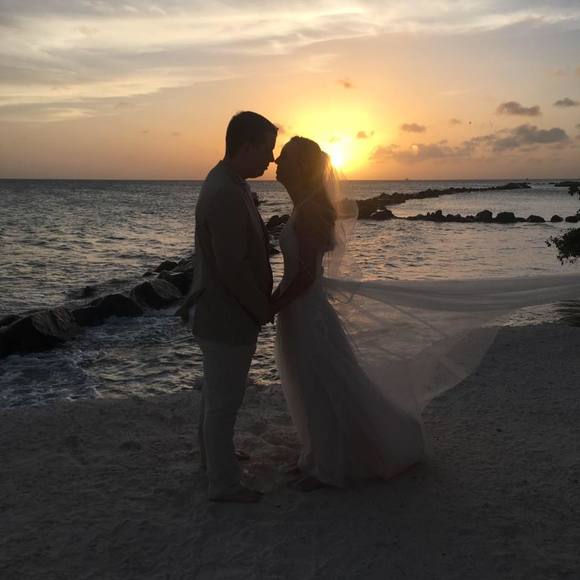 Profile Picture of April Belleau (@abelle6) on Poshmark