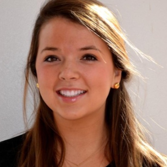 Profile Picture of Alex Mahoney (@alexmahoney801) on Poshmark