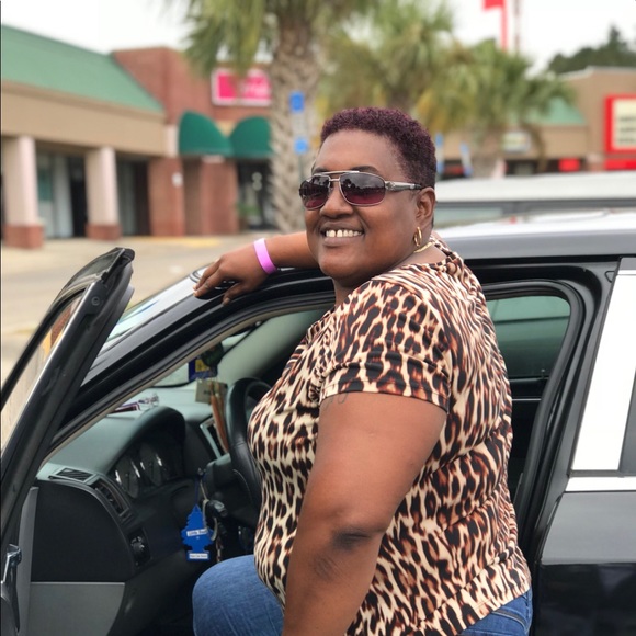 Tori Hannah - Poshmark Profile Picture of Tori Hannah (@legend35) on Poshmark