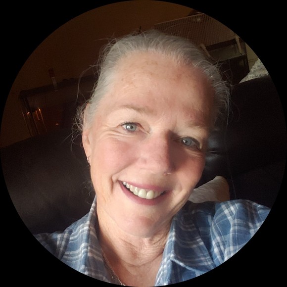 Profile Picture of Kim Scaccianoce caldwell (@kimccaldwell) on Poshmark