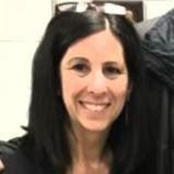 Profile Picture of Nina Schonbachler (@schonbachler10) on Poshmark