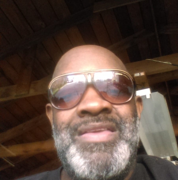 Profile Picture of Eddie Ayers (@eddieayers1968) on Poshmark