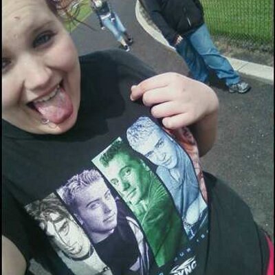 Profile Picture of Danielle Collard (@Dannieistheshiz) on Twitter