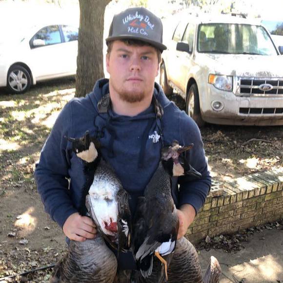 Profile Picture of Brandon Giles (@btgiles52) on Poshmark