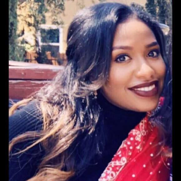 Profile Picture of Adilah Ibrahim (@adilah_ibra) on Poshmark