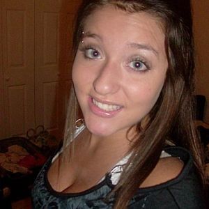 Profile Picture of Mandy Krieger (@blue_eyes_can_hypnotize) on Myspace