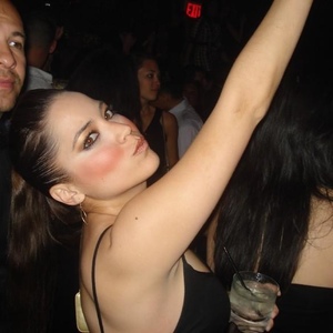 Profile Picture of Alejandra Limon (@alelimon6) on Myspace