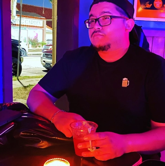 Profile Picture of Joey Rivera (@joey_hhs) on Poshmark