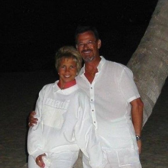 Profile Picture of Stephen Sibley (@stephensibley) on Poshmark