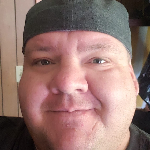 Profile Picture of Steve Chism (@tisteve) on Poshmark