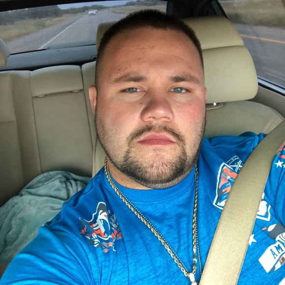 Brandon Crace - Poshmark Profile Picture of Brandon Crace (@brandoncrace) on Poshmark