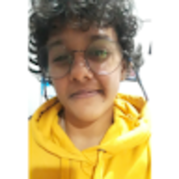 Profile Picture of Manuela Figueiredo (@meugrifo9) on Poshmark