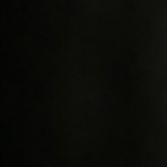 Profile Picture of Lindy Littler (@lindylit) on Poshmark