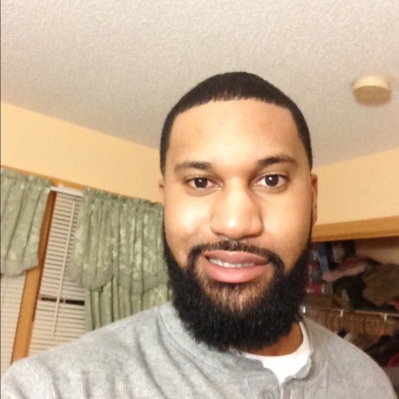 Profile Picture of Randy Hoyte (@stat83) on Poshmark