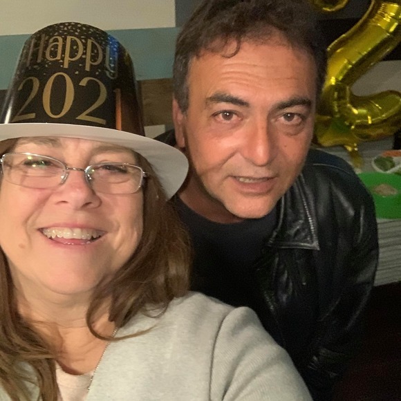 Profile Picture of Lisa Theriot (@ltheriot1966) on Poshmark