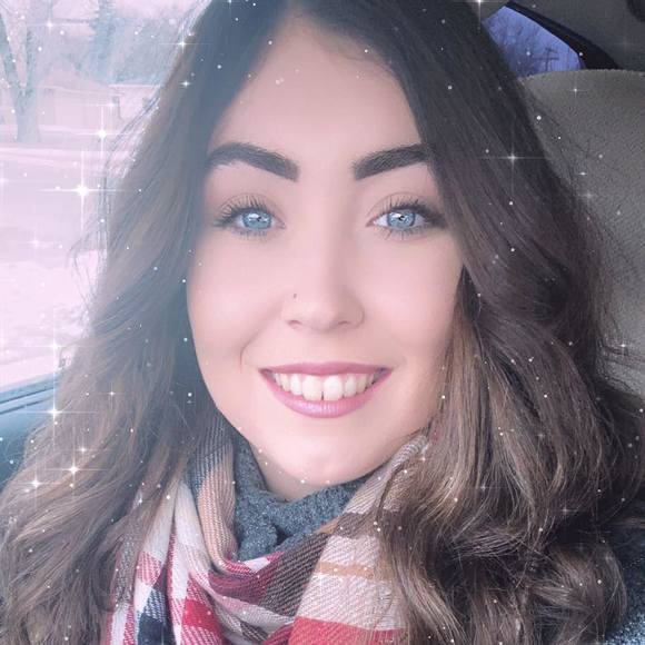 Profile Picture of Julianna Sauve (@jrsauve) on Poshmark