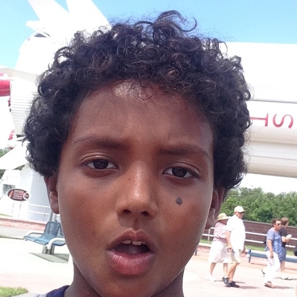 Profile Picture of Colin Geer (@colin_geer) on Poshmark