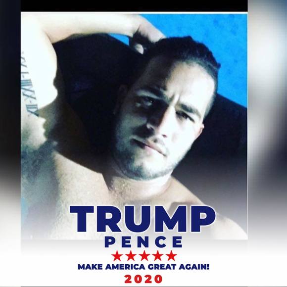 Profile Picture of Sneyder Morejon (@sneydermorejon) on Poshmark