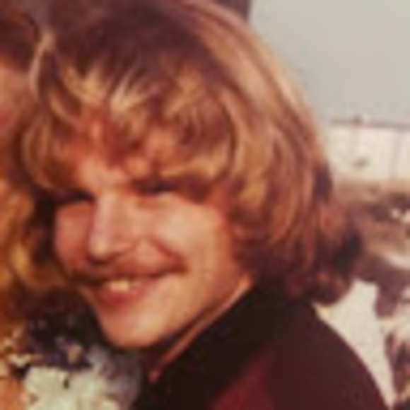 Profile Picture of Leonardo Capello (@leonardocape703) on Poshmark