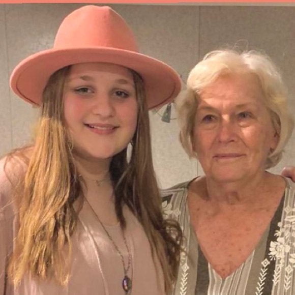 Profile Picture of Sannah E (@selgin1235) on Poshmark