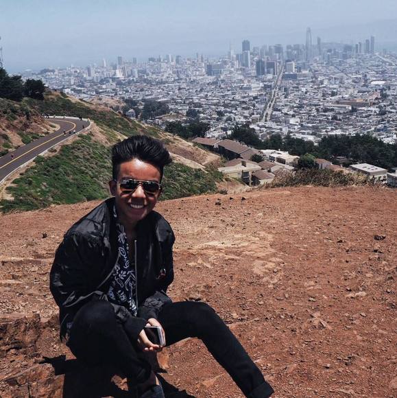 Profile Picture of Justin Kong (@justinkong) on Poshmark