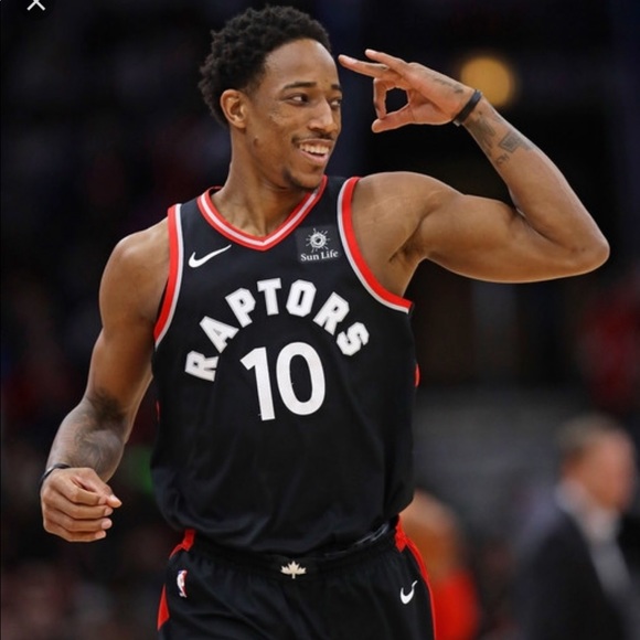 Profile Picture of Eli Ramos (@nbhoodcrip) on Poshmark