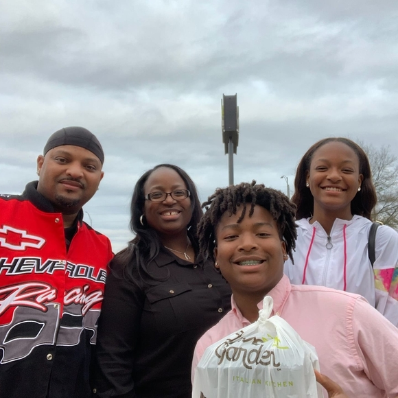 Profile Picture of Jayonna Burroughs (@roshell272007) on Poshmark