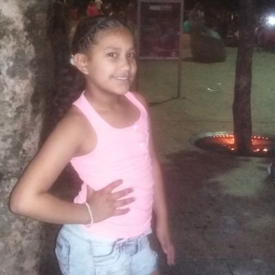 Profile Picture of Yesenia David (@YeseniaDavid16) on Twitter
