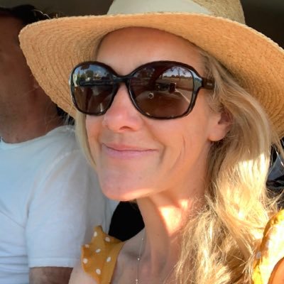 Profile Picture of Jacqueline Page (@jacquelinepage) on Twitter