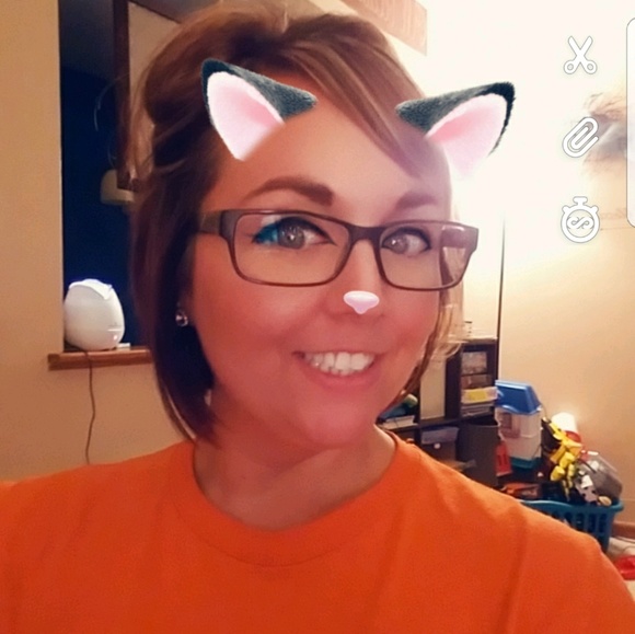 Profile Picture of Jenna Taubenheim (@jetaub6869) on Poshmark