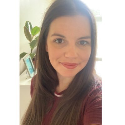 Profile Picture of Laura Davies (@laura_davies24) on Twitter