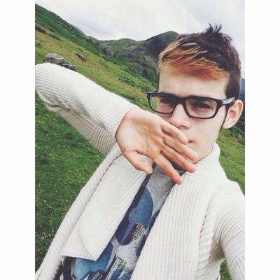 Profile Picture of Benjamin Lavigne (@Minion_Ben) on Twitter