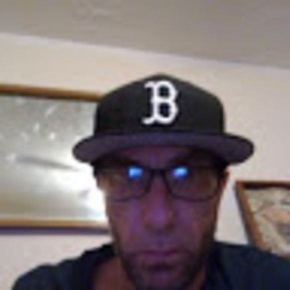 Profile Picture of Bradley Marr (@bradleymarr488) on Poshmark