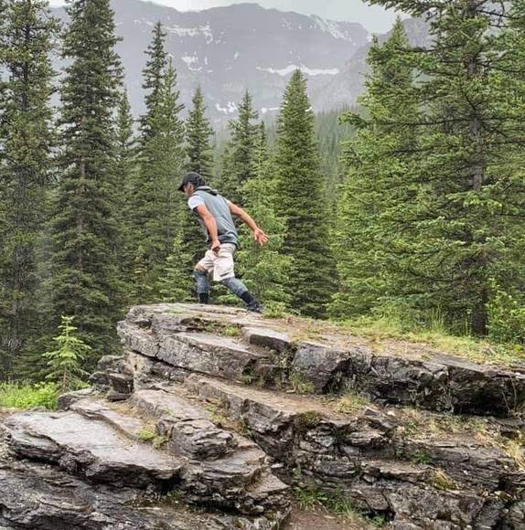 Allan Dayao - Poshmark Profile Picture of Allan Dayao (@dzeusallan) on Poshmark