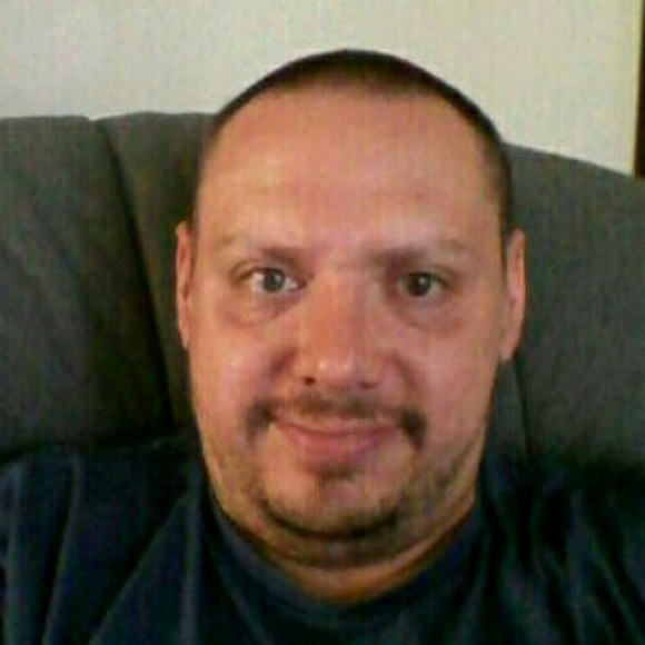 Profile Picture of Jason Moline (@moliner1) on Poshmark