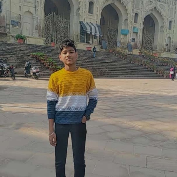Profile Picture of Rimmi Rimmi singh (@snirbhay947) on Poshmark