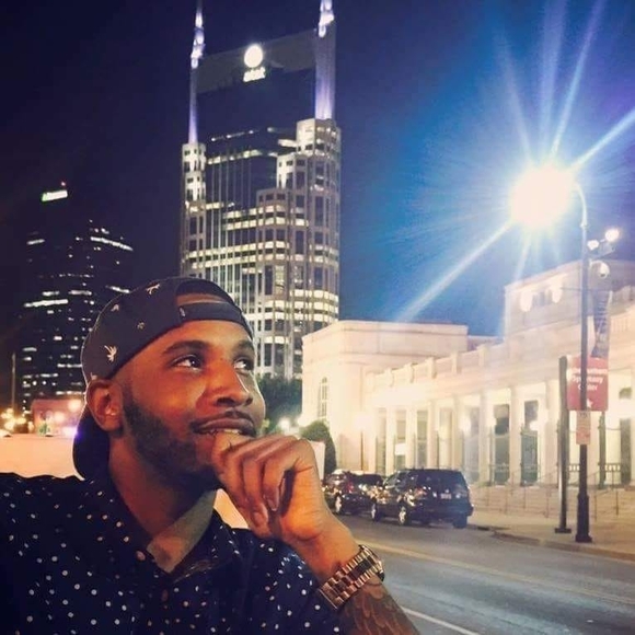 Profile Picture of Demetrick Franklin (@frande9) on Poshmark