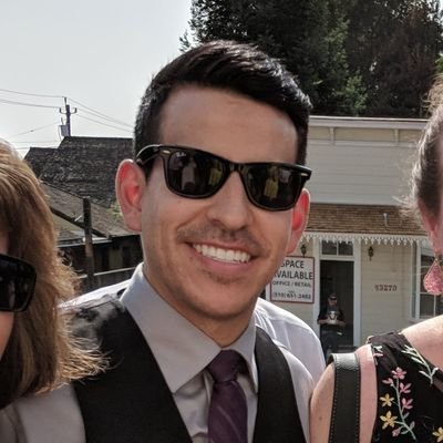 Profile Picture of Enrique Munoz (@bingeMAFIA) on Twitter