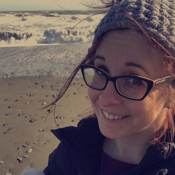 Profile Picture of Amanda Turnbaugh (@mandy81marie) on Poshmark