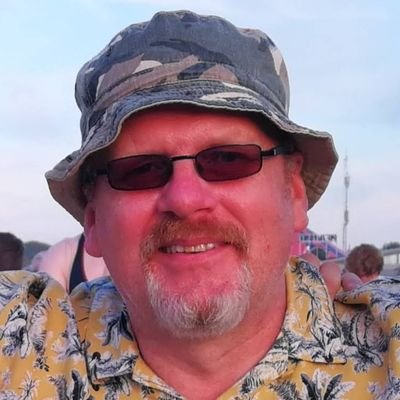 Profile Picture of Adrian Stout (@flybiscuits) on Twitter