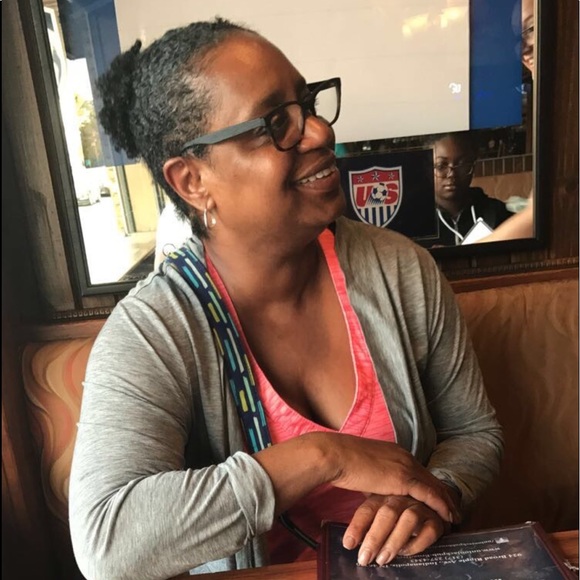 Profile Picture of Jill Casky (@jcasky) on Poshmark